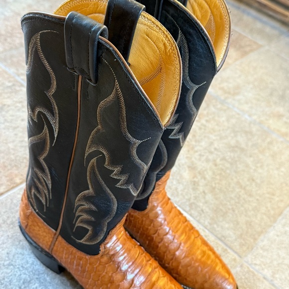 Nocona Black and Python Leather Western Boots Size 6B (normally size 7) - Picture 9 of 11